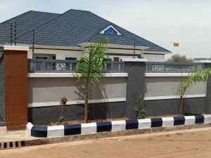 Smart 4-Bedroom Bungalow in Rayfield for sale 2